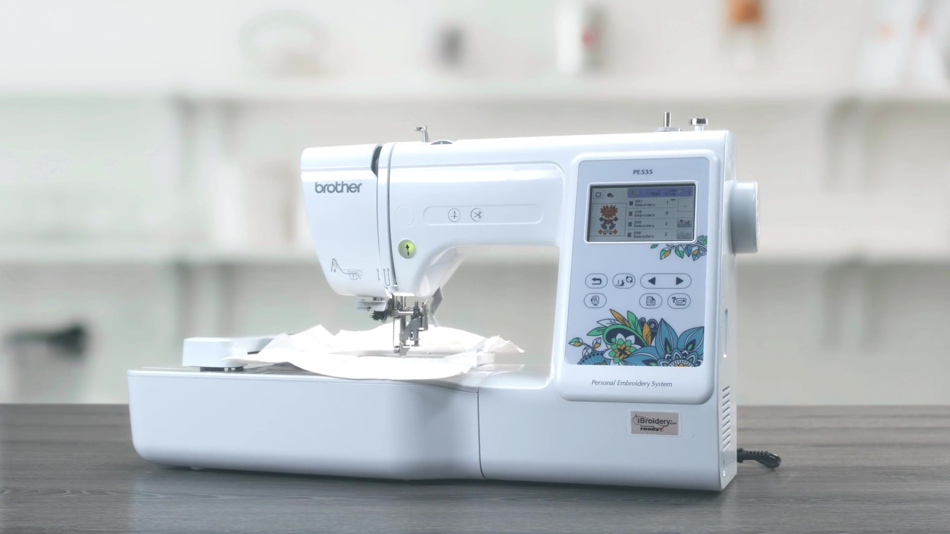 Amazon.com: Brother PE535 Embroidery Machine, 80 Built-in Designs